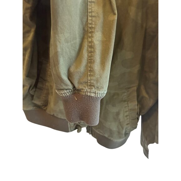 Old Navy Mens Camouflage Bomber Jacket Size XL Cotton & Polyester Blend Green - Picture 15 of 16